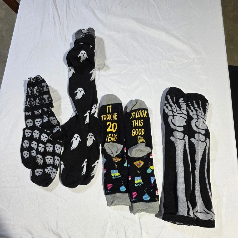 Lot of 4 Novelty Crew Socks Halloween Skulls Ghosts Skeleton 20th Birthday Black